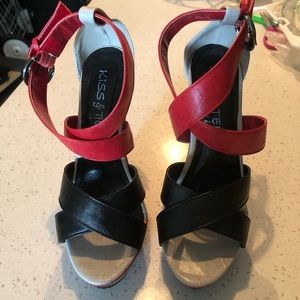 Kiss & Tell Strappy Sexy NEW heels